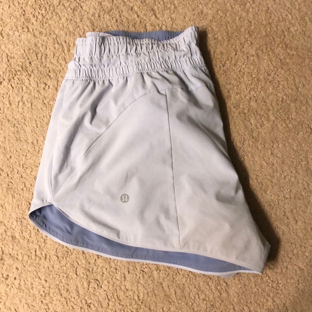 Reversible lululemon shorts with pocket